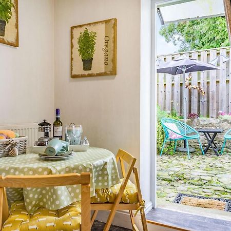 Wayside Cottage Дарлингтон Экстерьер фото