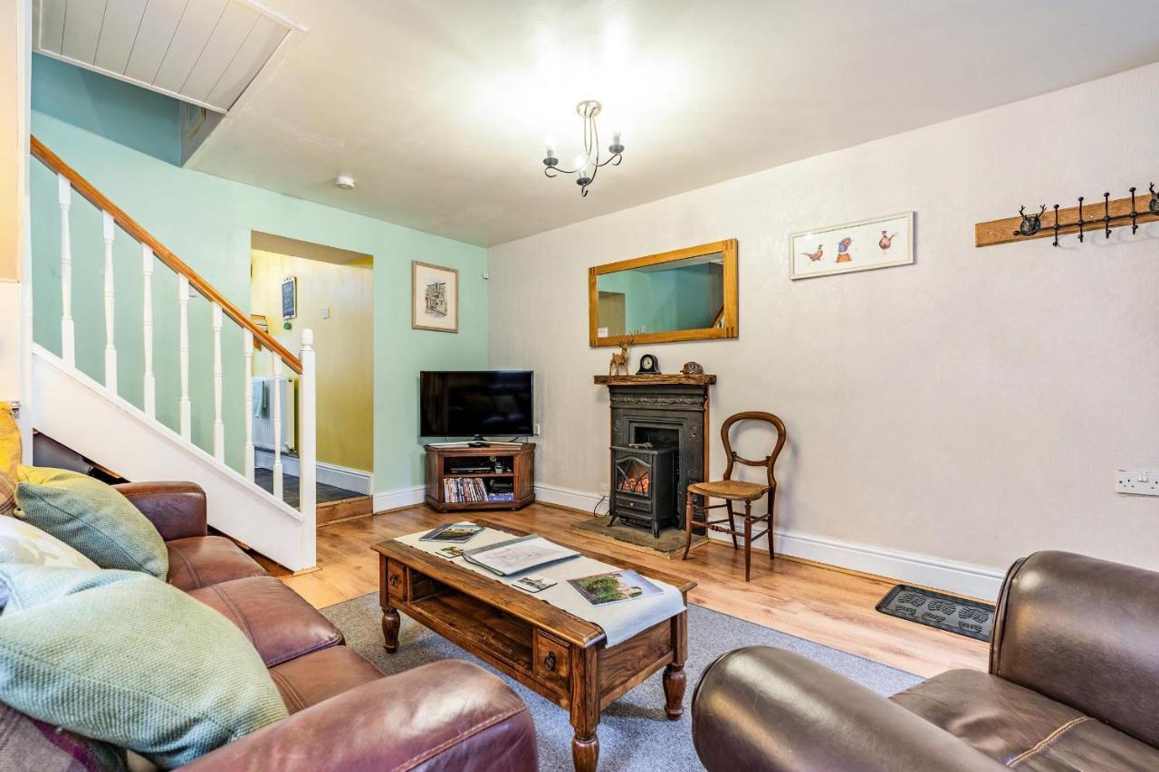 Wayside Cottage Дарлингтон Экстерьер фото