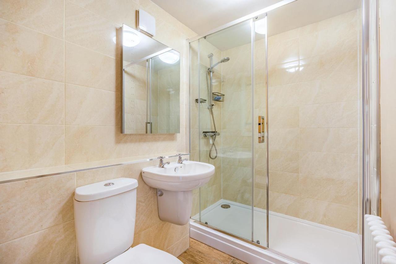 Wayside Cottage Дарлингтон Экстерьер фото